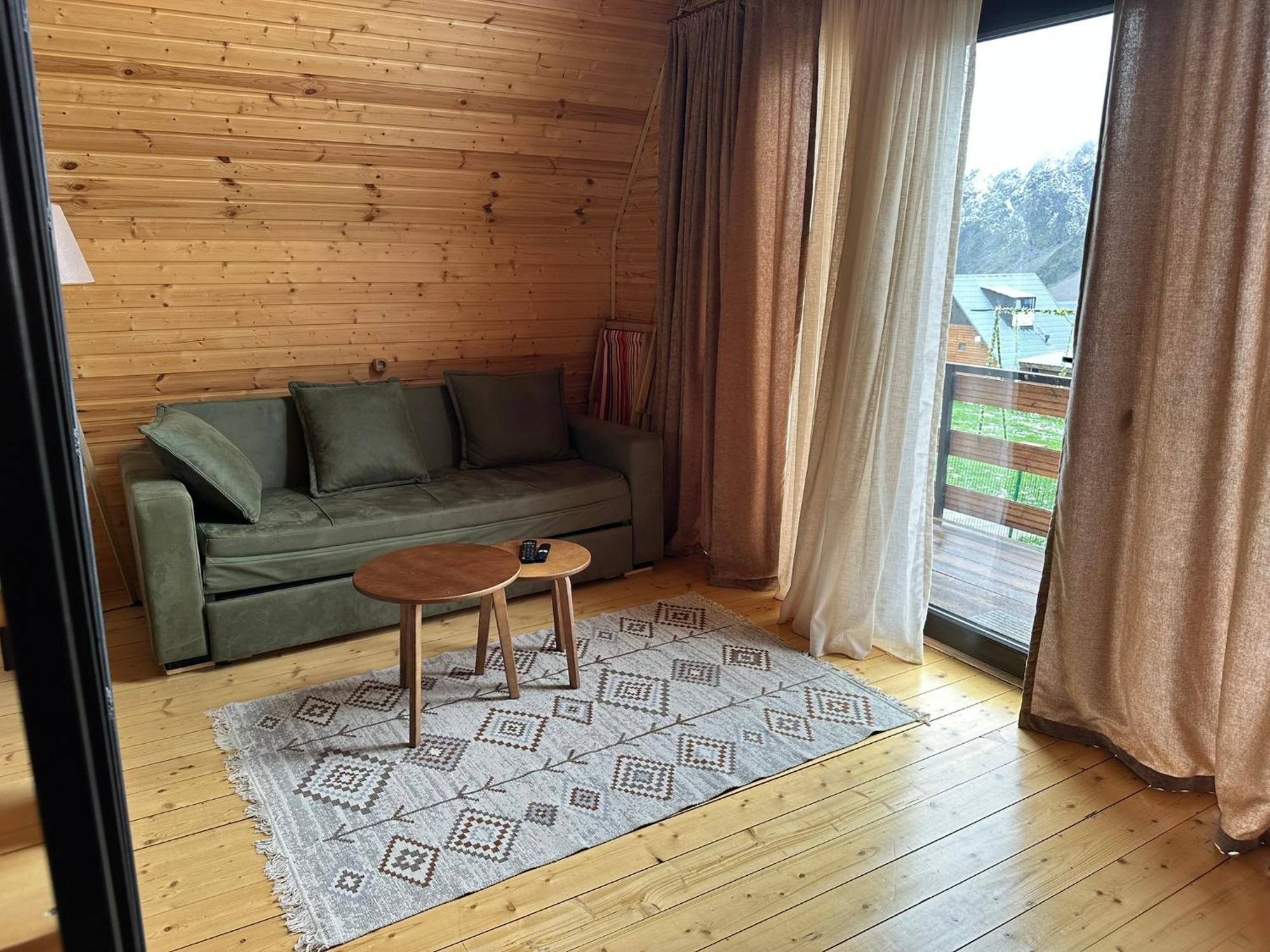 A&B Cottages Stepancminda Zewnętrze zdjęcie