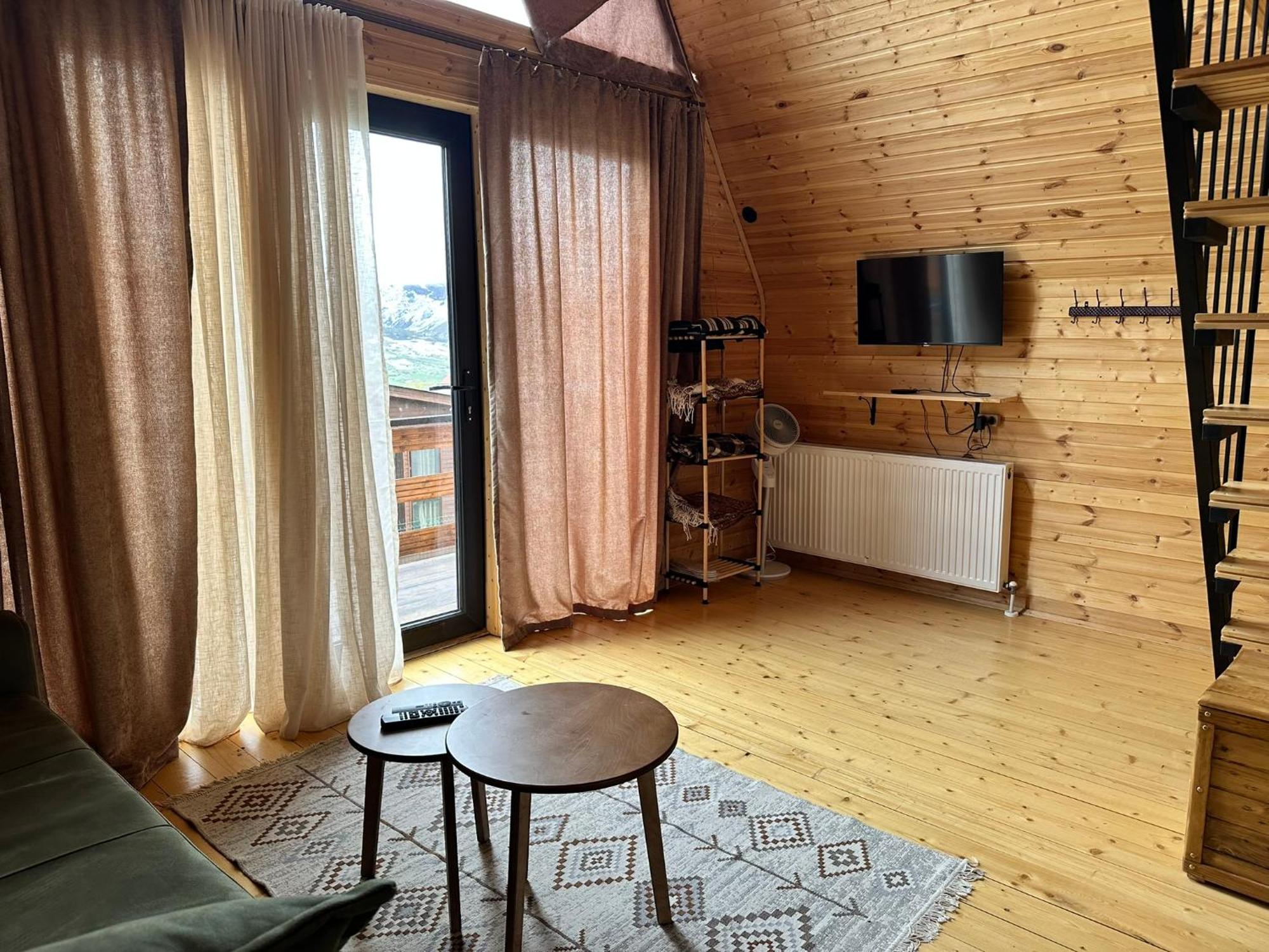 A&B Cottages Stepancminda Zewnętrze zdjęcie